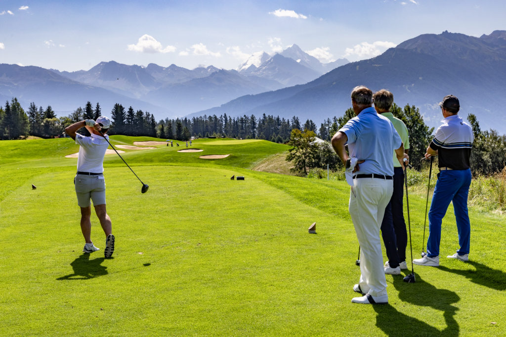 Participants du Trophée de golf APACH 2021 sur le parcours Severiano Ballesteros.